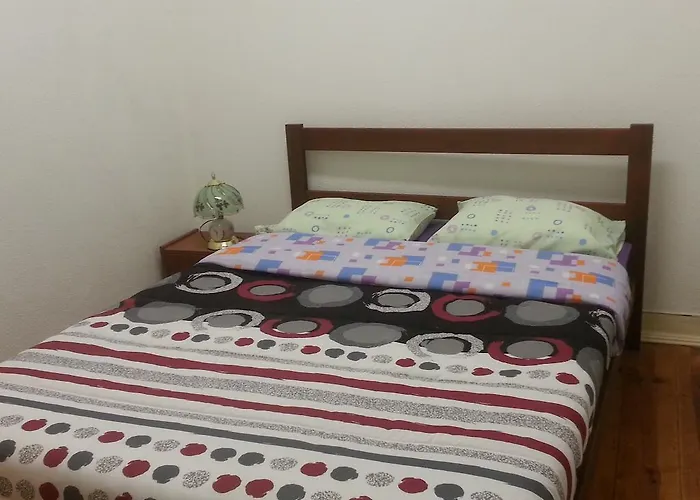 Paradise ליסבון